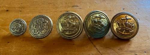 ROYAL MERCHANT NAVY 3 x Brass Uniform Buttons +2 FLAT BRASS BUTTONS.
