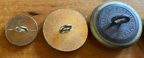ROYAL MERCHANT NAVY 3 x Brass Uniform Buttons +2 FLAT BRASS BUTTONS.