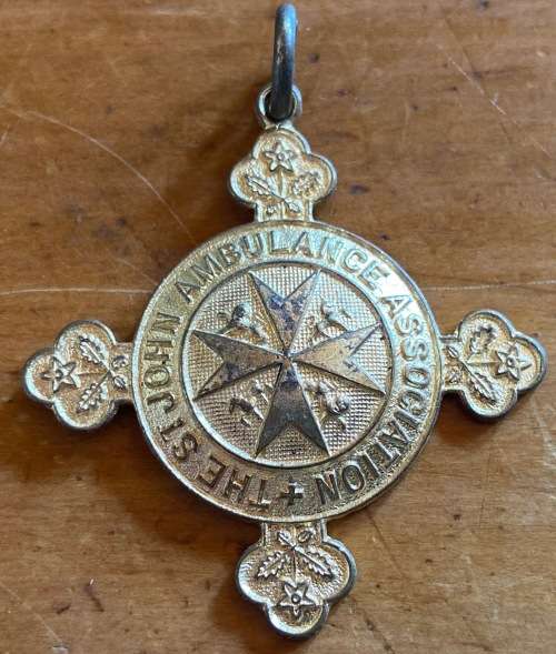 THE ST. JOHN AMBULANCE SERVICE BADGE BRASS 40mm x 500mm to ring.