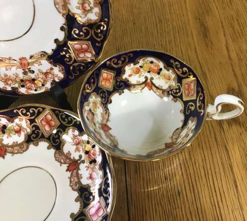ROYAL ALBERT DERBY IMARI STYLE TEA TRIO x 1 CUP SAUCER CAKE PLATE BONE CHINA 1950`s ENGLAND FLORAL.