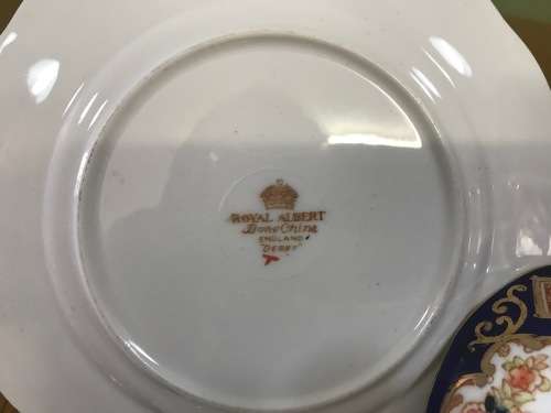 ROYAL ALBERT DERBY IMARI STYLE TEA TRIO x 1 CUP SAUCER CAKE PLATE BONE CHINA 1950`s ENGLAND FLORAL.