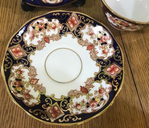 ROYAL ALBERT DERBY IMARI STYLE TEA TRIO x 1 CUP SAUCER CAKE PLATE BONE CHINA 1950`s ENGLAND FLORAL.d