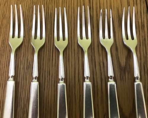 ELKINGTON & CO. SILVER PLATED FRUIT / DESSERT KNIFE + FORK SET x 6 of each 1957 BIRMINGHAM ENGLAND.