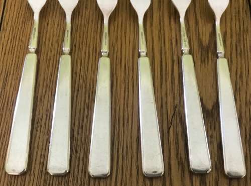 ELKINGTON & CO. SILVER PLATED FRUIT / DESSERT KNIFE + FORK SET x 6 of each 1957 BIRMINGHAM ENGLAND.