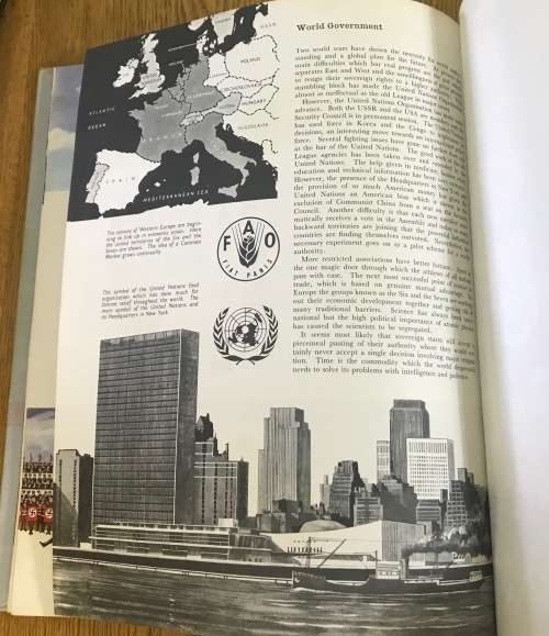 THE STORY OF MAN FROM ICE AGE TO SPACE AGE PICTORIAL HISTORY C.R. WRIGHT ASSOCIATED NEWSPAPERS UK.