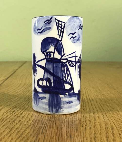 VASE SMALL SPOON HOLDER PORCELAIN BLUE AND WHITE NO NAME BRAND WINDMILLFLOWERS DUTCH!!! Read notes..