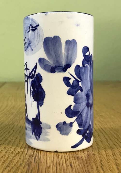 VASE SMALL SPOON HOLDER PORCELAIN BLUE AND WHITE NO NAME BRAND WINDMILLFLOWERS DUTCH!!! Read notes..