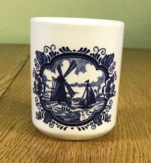 VASE SPOON OR PENCIL HOLDER PORCELAIN BLUE AND WHITE MADE IN BRITAIN WINDMILLS SAILING BOATS