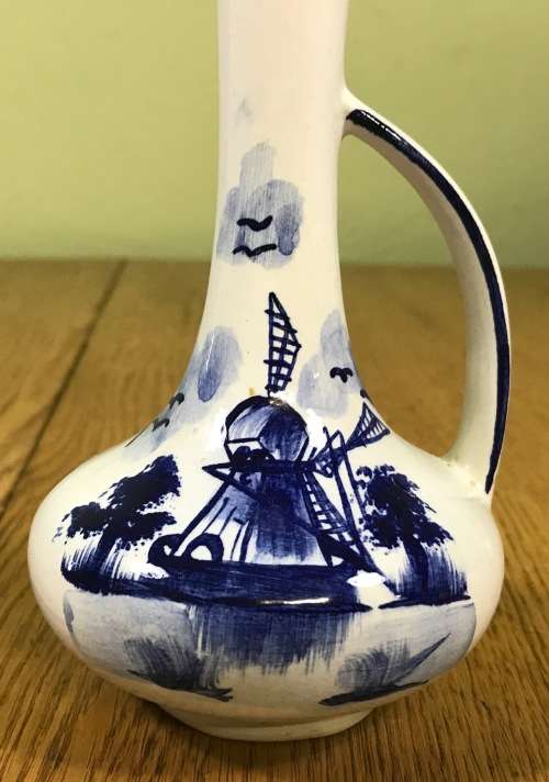 BUD VASE PORCELAIN BLUE AND WHITE WINDMILL BIRDS FLOWERS TREES PLANTS
