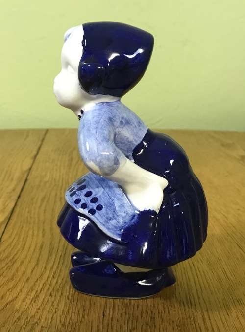 Dutch girl figurine porcelain blue and white