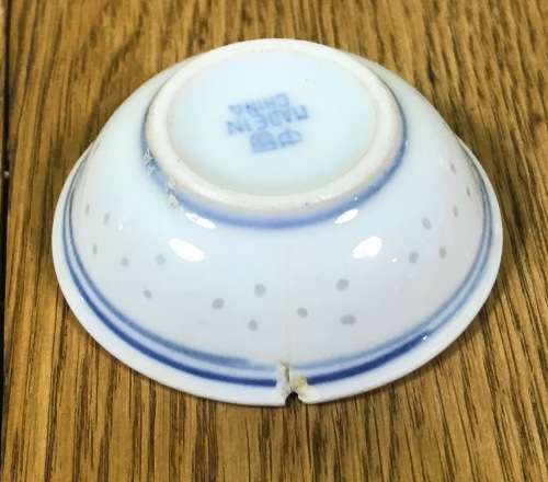 Oriental Chinese Porcelain Spoons x 2 + Bowl x 1 Made in China