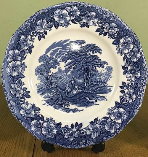 ENOCH WEDGWOOD TUNSTALL BLUE and WHITE PLATES x 3 WOODLAND PATTERN ENGLAND Graduating in size.