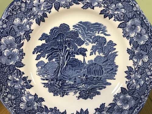 ENOCH WEDGWOOD TUNSTALL BLUE and WHITE PLATES x 3 WOODLAND PATTERN ENGLAND Graduating in size.