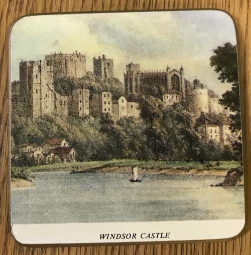 Set of 4 coasters with corked bases featuring England castles: Lancaster, Windsor, Conway, Warwick.