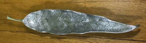 Aluminium Decorative Leaf Serving Platter (Silver colour) for Home SNACKS HANDMADE INDIA ALUMINIUM?