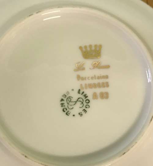 LIMOGES LA REINE French Porcelain Plate A63 FRAGONARD FRANCE GREEN and GILT BORDER 132mm Diameter