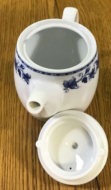 TEA for 2 TEAPOT 2 TRIOS MILK SUGAR 2 SMALL BOWLS PATRA FINE PORCELAIN THAILAND NIKKO BLUE and WHITE