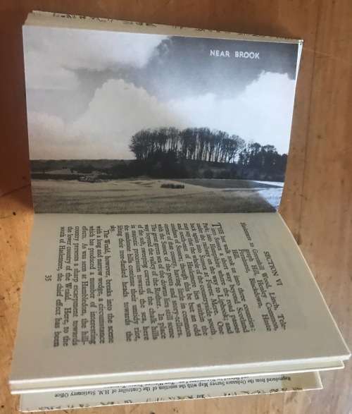 HASLEMERE GREENSAND and WOODLAND FOOTPATH GUIDE No. 32 JONATHAN EDWARDS ENGLAND 1947 62 Pages small.