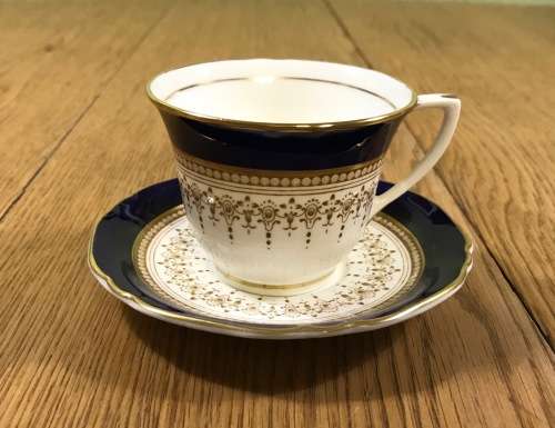 ROYAL WORCESTER ENGLAND 6 x DEMITASSE COFFEE Cups and Saucers REGENCY PATTERN EXPRESSO 1950 SCARCE!