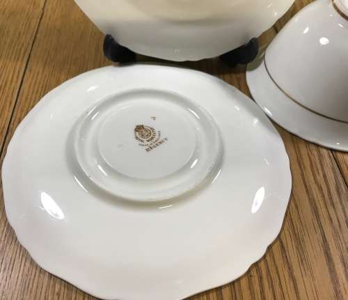 ROYAL WORCESTER ENGLAND 6 x TEA TRIO`s - Cups, Cake Plates and Saucers REGENCY PATTERN 1950 SCARCE!
