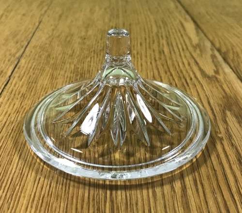 PAIR of ROUND CRYSTAL LIDDED BOWLS TRINKET DISHES JEWELLERY HOLDERS VANITY - STUNNING!!! IDENTICAL