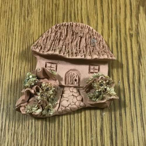 TERRACOTTA CLAY HOME WALL HANGINGS of HOUSES x 4 and 1 x 3 KEY HANGING RACK HOLDER STAMPED `SMITH`
