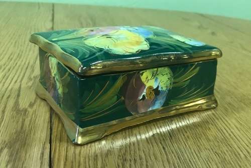 BALBOA ITALY GREEN GILT MULTICOLOUR TRINKET JEWELLRY BOX FLORAL DECORATION - Please read notes..
