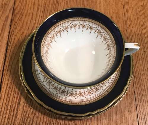ROYAL WORCESTER ENGLAND 1 x TEA TRIO - Cup, Cake Plate and Saucer REGENCY PATTERN 1950 SCARCE! b