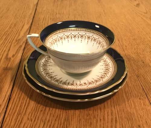 ROYAL WORCESTER ENGLAND 1 x TEA TRIO - Cup, Cake Plate and Saucer REGENCY PATTERN 1950 SCARCE! b