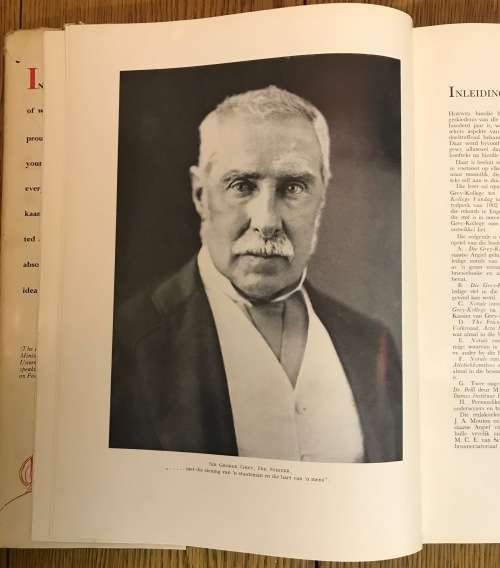 GREY COLLEGE - BLOEMFONTEIN A SOUTH AFRICAN SCHOOL - `N SUID-AFRKAANSE SKOOL CENTENARY PUBLICATION