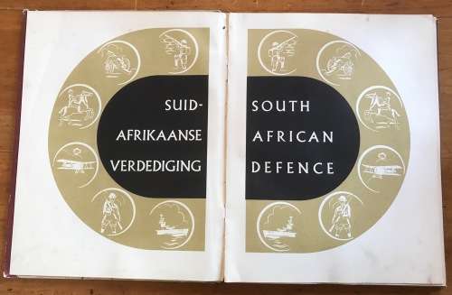 SOUTH AFRICAN DEFENCE SUID-AFRKAANSE VERDEDIGING Cigarette Cards Album Book UNITED TOBACCO SOLDIERS