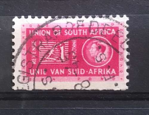 REVENUE STAMPS selection of 18 pcs KING GEORGE VI UNION of SOUTH AFRICA 1943 5/- English left.