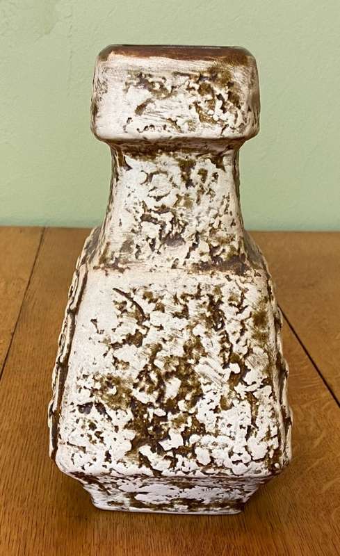 VASE POTTERY CERAMIC BAY WEST GERMANY 985-25  with decoration  for flowers  floral  read notes!