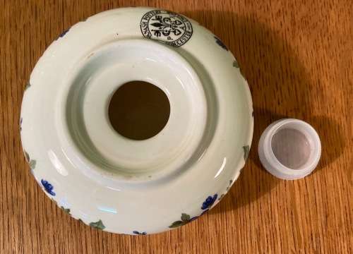 POT POURRI ROUND PORCELAIN HOLDER PRINKNASH POTTERY GLOUCESTER ENGLAND ROSES & FLOWER DECORATION