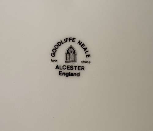 GOODLIFFE NEALE ALCESTER ENGLAND PLATE FINE CHINA `YORK MINSTER`