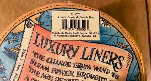 TRAVELLER`S WORLD GLOBE IN A BOX 1st CLASS TRAVEL CONTAINER 2 parts NO GLOBE INSIDE