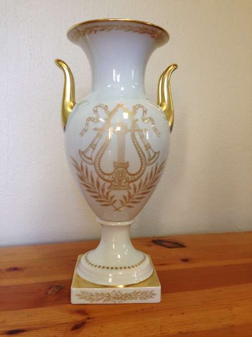 VASE URN HUTSCHENREUTHER GERMANY AMPHORA LARGE 395mm high GILT HANDLES HARP FLUTE MUSIC