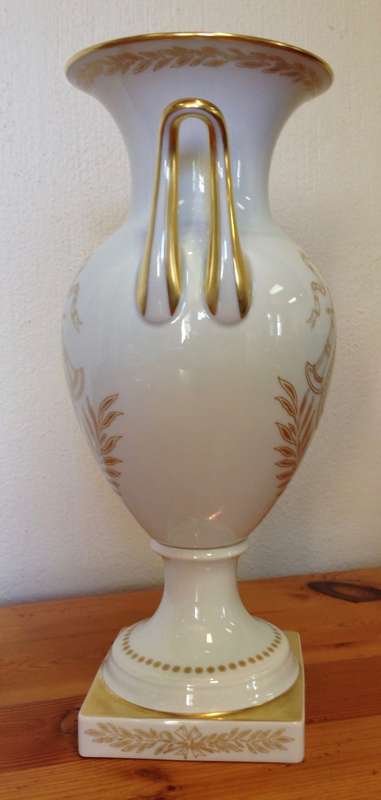 VASE URN HUTSCHENREUTHER GERMANY AMPHORA LARGE 395mm high GILT HANDLES HARP FLUTE MUSIC