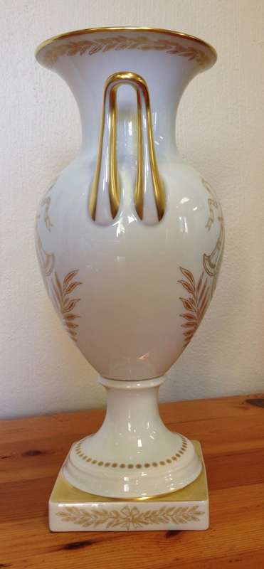 VASE URN HUTSCHENREUTHER GERMANY AMPHORA LARGE 395mm high GILT HANDLES HARP FLUTE MUSIC