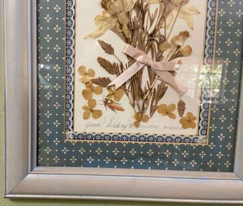 Pressed Dried Flower Artwork "Country Garden" by Yvonne Lindsay 1993 in Biggie Best Style Frame