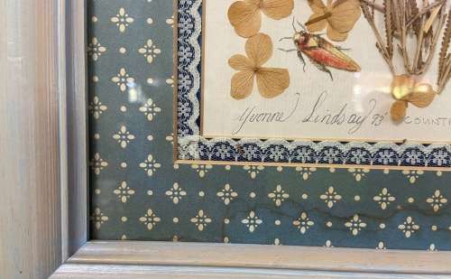 Pressed Dried Flower Artwork "Country Garden" by Yvonne Lindsay 1993 in Biggie Best Style Frame