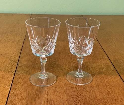 CRYSTAL WINE GLASSES x 2 WHITE Branded.