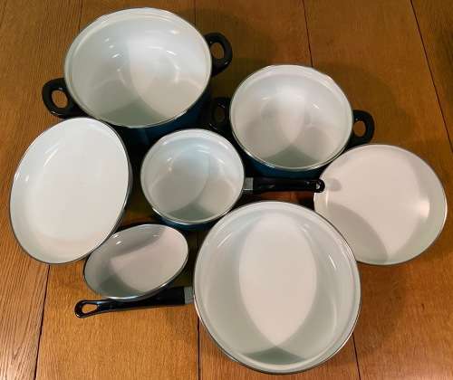 ENAMEL ENAMELLED GREEN POTS & PAN - 7 piece - SET of 4 with 3 LIDS - BELLISSMO by EMO - STUNNING
