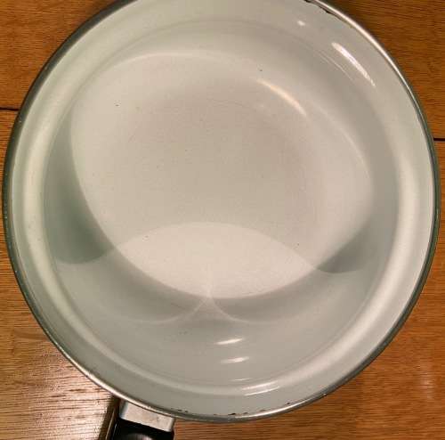 ENAMEL ENAMELLED GREEN POTS & PAN - 7 piece - SET of 4 with 3 LIDS - BELLISSMO by EMO - STUNNING