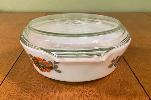 PYREX COOKWARE DISH / BOWL ABSTRACT PATTERN 1969 ENGLAND JAJ - JAMES A. JOBLING CASSEROLE BAKING.