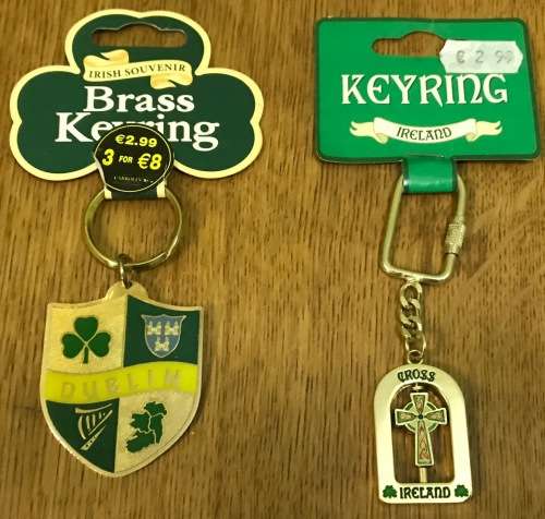 KEYRINGS x 2 - BRAND NEW BRASS IRELAND IRISH KEY RINGS - CROSS - DUBLIN - CLOVER