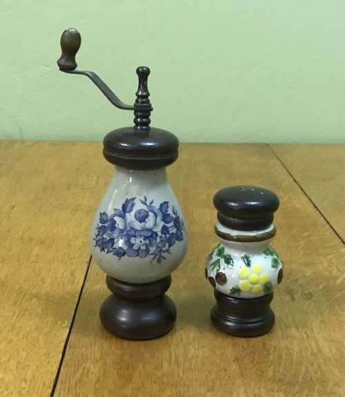 SALT SHAKER & PEPPER GRINDER - CERAMIC & WOOD - FLOWERS & FRUIT - NICE!!!!!