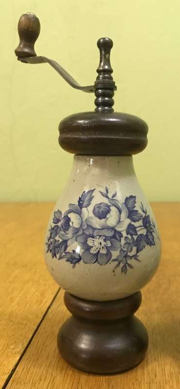 SALT SHAKER & PEPPER GRINDER - CERAMIC & WOOD - FLOWERS & FRUIT - NICE!!!!!