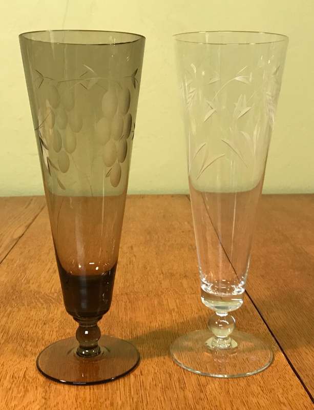 COCKTAIL / BEER / PILSENER GLASSES - GRAPES & WHEAT PATTERNS - 1 Brown & 1 Clear - STUNNING!!!