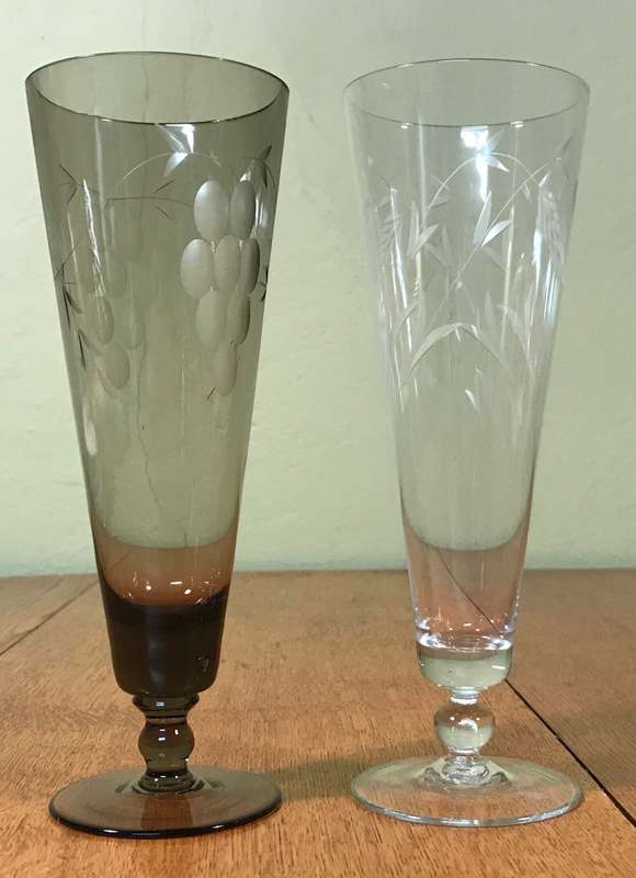 COCKTAIL / BEER / PILSENER GLASSES - GRAPES & WHEAT PATTERNS - 1 Brown & 1 Clear - STUNNING!!!
